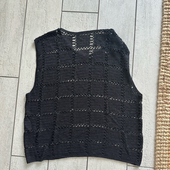 Black crocheted sweater. Perfection. Fits size M. Non branded. - Picture 6 of 6
